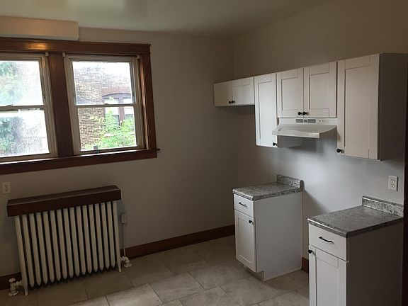 3rd image of 2321 Indianapolis Blvd APT 3
