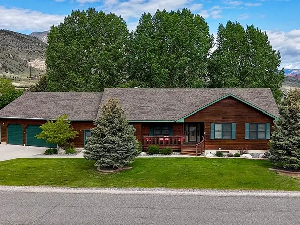 145 S Chugwater Dr, Cody, WY 82414