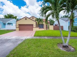 8341 SW 12th St, Hollywood, FL 33025