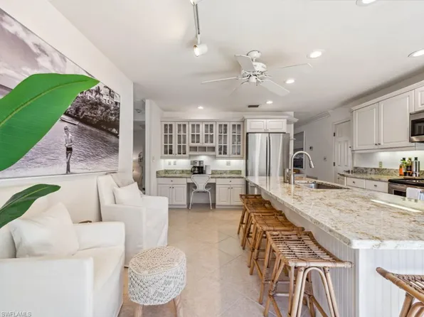 601 97th AVE N, NAPLES, FL 34108