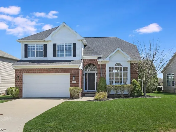 109 Vista Ridge Cir, Hinckley, OH 44233