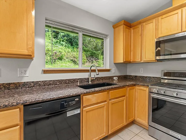 5062 23rd Ave SW — Photo 12