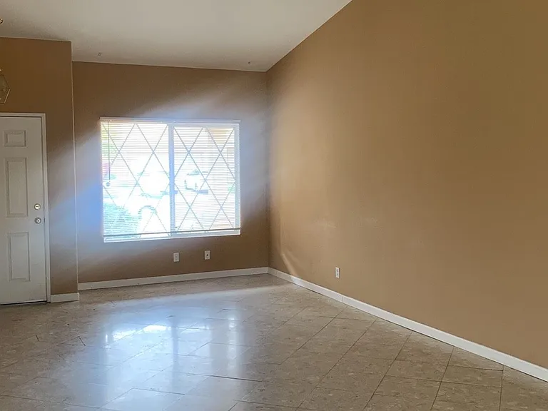 1424 Rabbit Peak Way — Photo 3