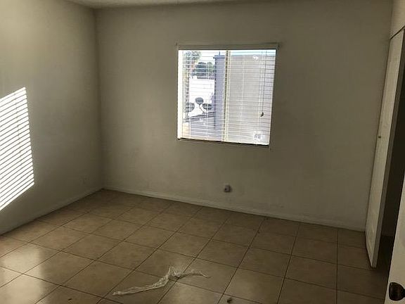 5th image of 4410 Newsom Cir