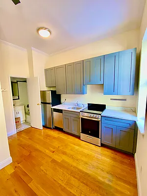 Rented by Oxford Property Group | media 8