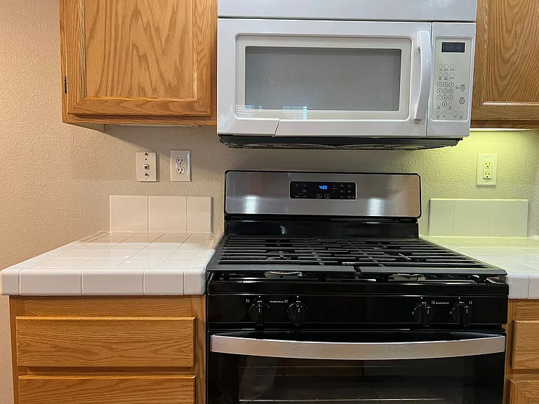 1355 Nicolette Ave #1323 — Photo 17