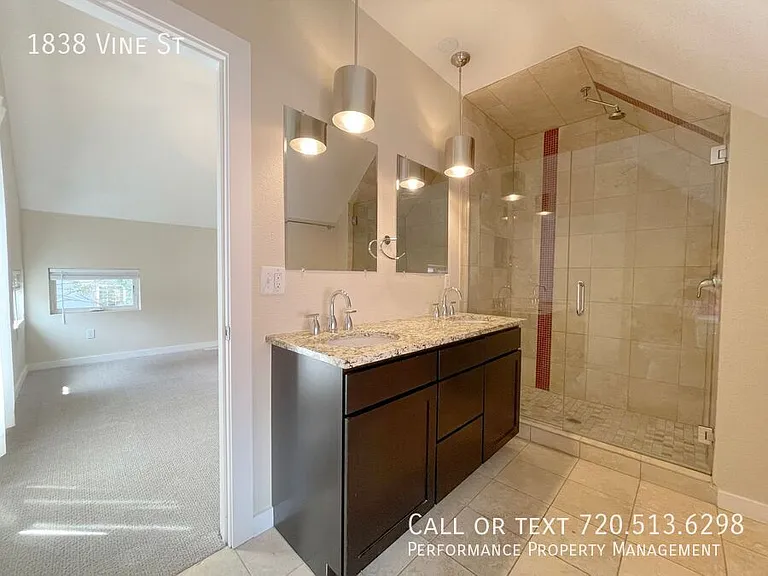 1838 Vine St — Photo 26