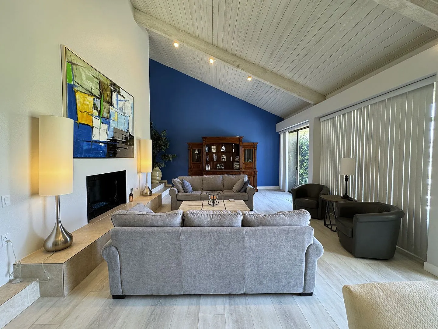 Coming Soon !! Charming 2 Bedroom/2 Bath Unfurnished Condo In The Gated Community Of Misson Hills!! — Photo 2