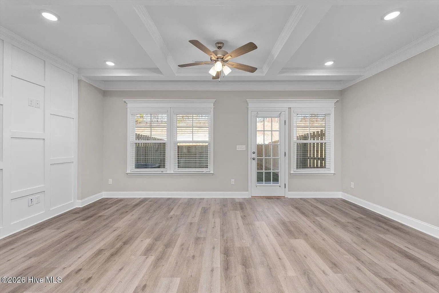 3 bed, 2.5 bath, $1,900 — Photo 4