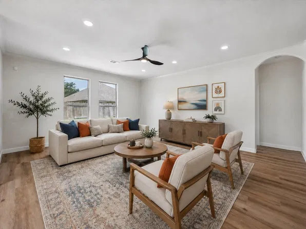 16603 Radiant Lilac Trl, Cypress, TX 77433