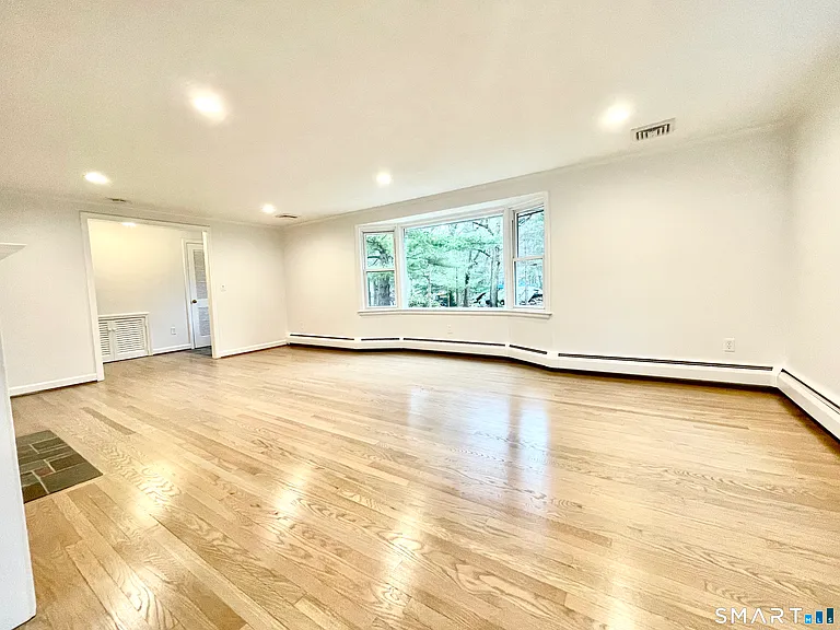 661 Chestnut Hill Rd — Photo 5