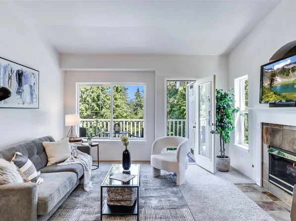 14140 SE 171st Way #E304, Renton, WA 98058