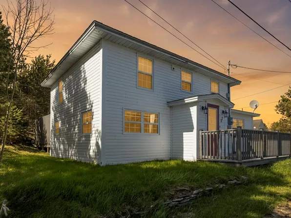 17 Gully Road, Bay Roberts, NL A0A1K0