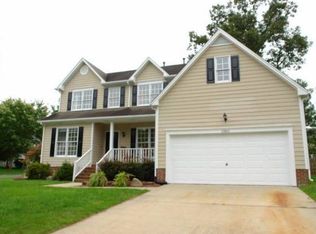 11901 Fairlie Pl, Raleigh, NC 27613