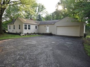 7316 Hopkins Rd, Mentor, OH 44060