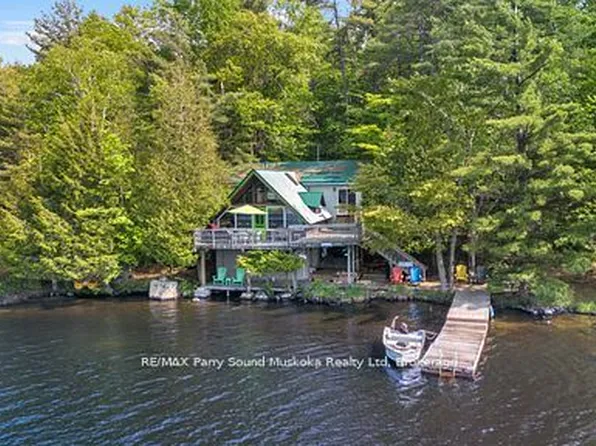 124 Healey Lake Rd, The Archipelago, ON P2A 0B7