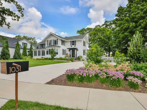1031 E Bauer Rd, Naperville, IL 60563