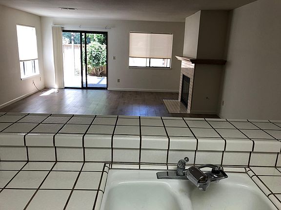 2nd image of 1363 Keenan Way