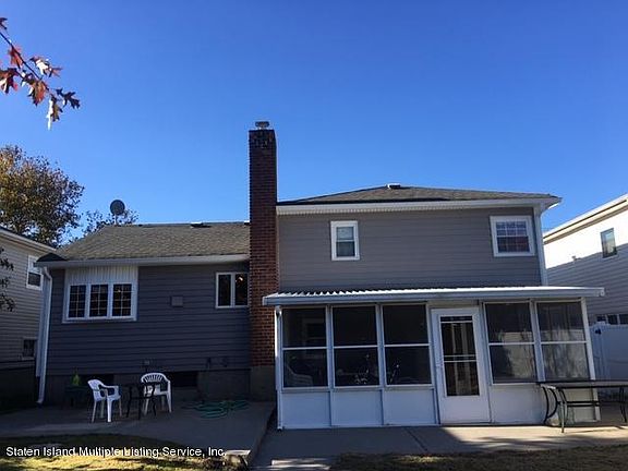 3rd image of 213 Chesterton Ave
