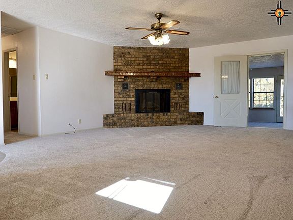 5th image of 300 N Kilgore St
