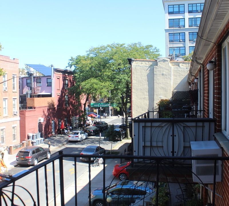 1st image of 164 Huntington St APT B