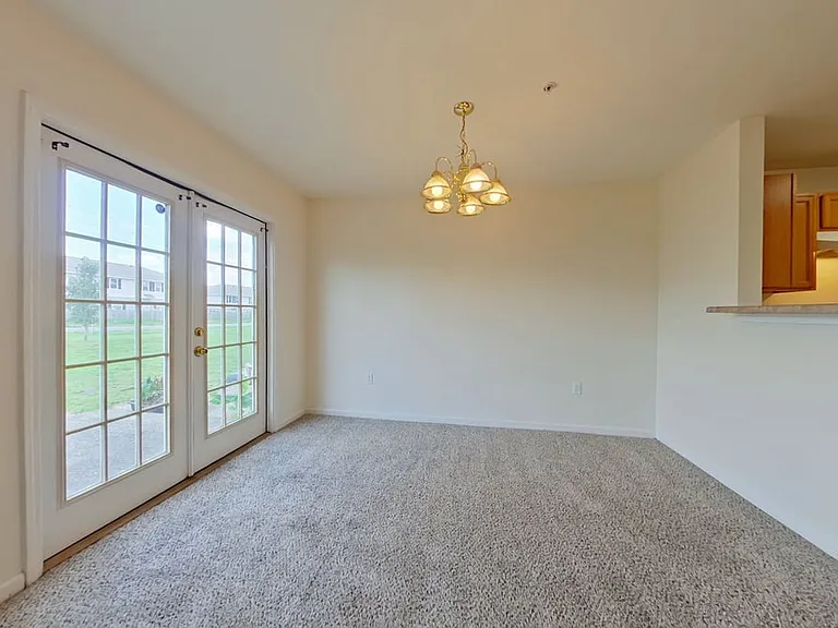 304 Crooked Pine Trl — Photo 5