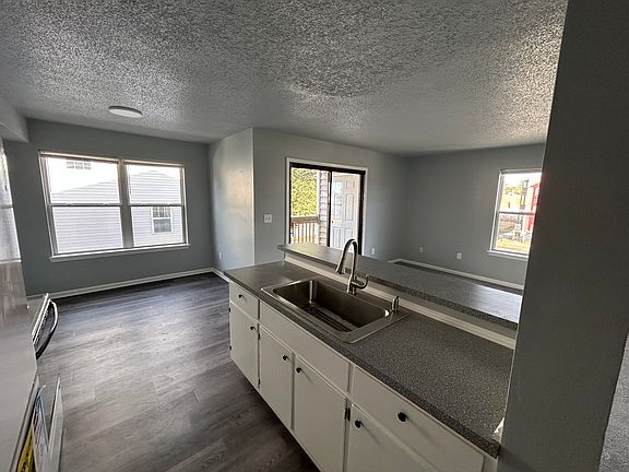 2nd image of 9511 4th Bay St APT 2
