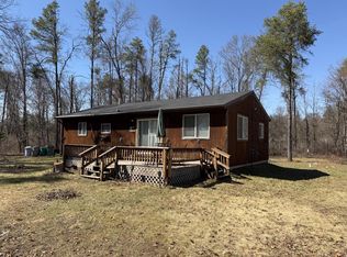 W12560 Handsaw Rd, Crivitz, WI 54114