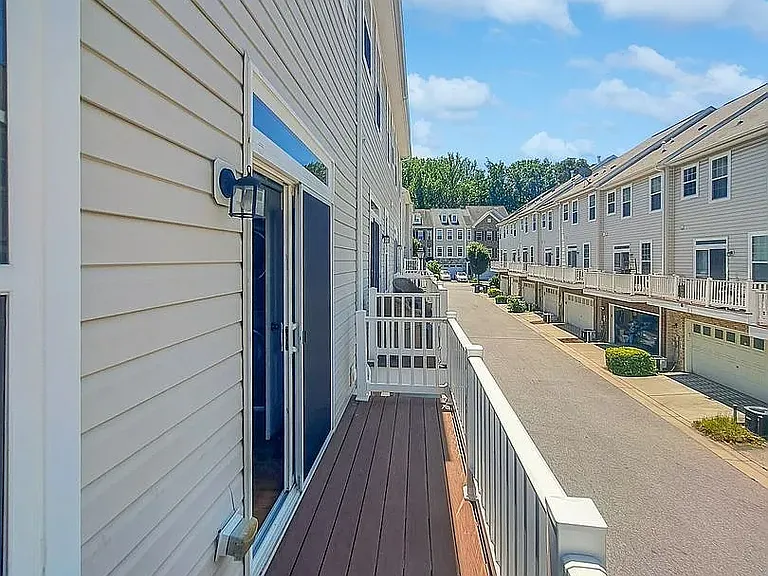 1701 Walcott Ln — Photo 4