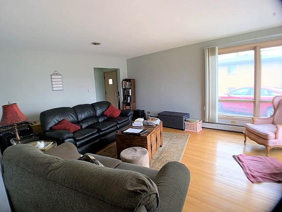 4th image of 12472 Moody Ave