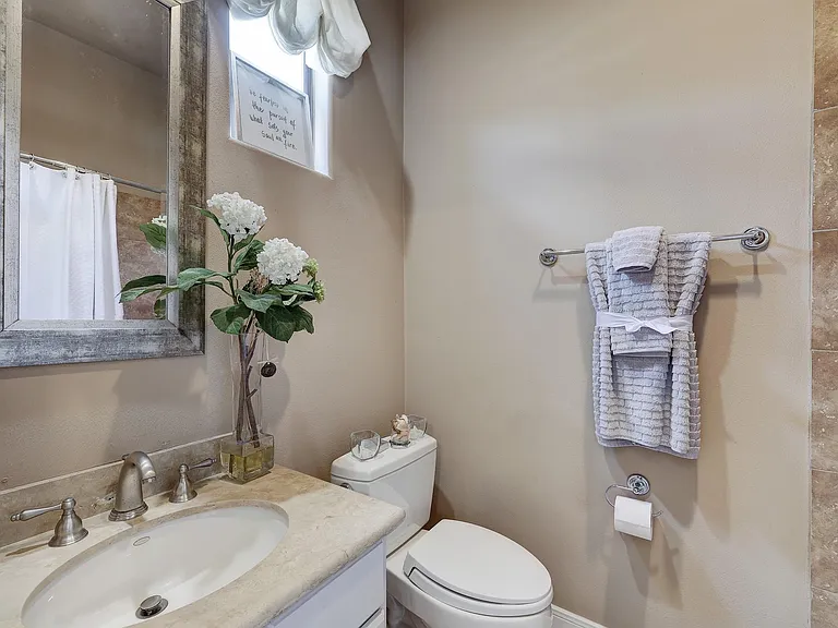 5217 Lillian St — Photo 30