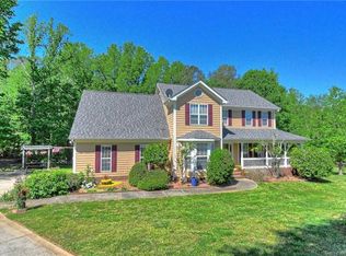 7901 White Cliffs Dr, Mint Hill, NC 28227