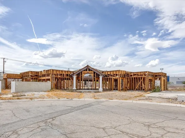 1495 Red Rock Creek ,, Las Vegas, NV 89146