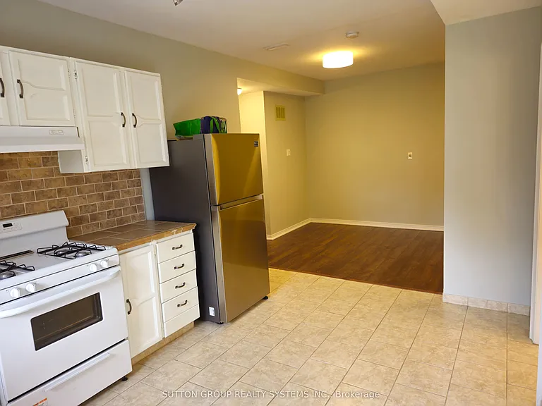8879 Heritage Rd #MAIN LEVEL — Photo 5