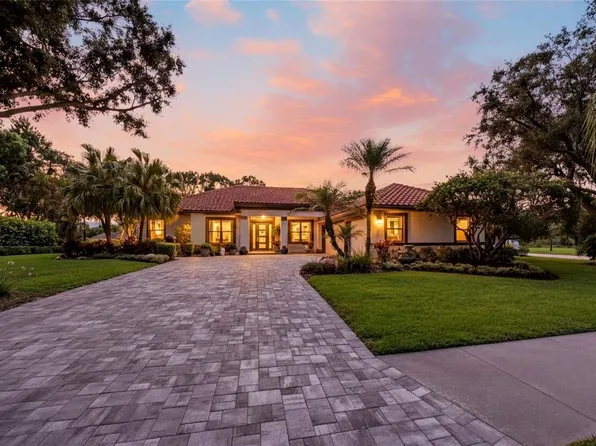 8331 Misty Lake Cir, Sarasota, FL 34241