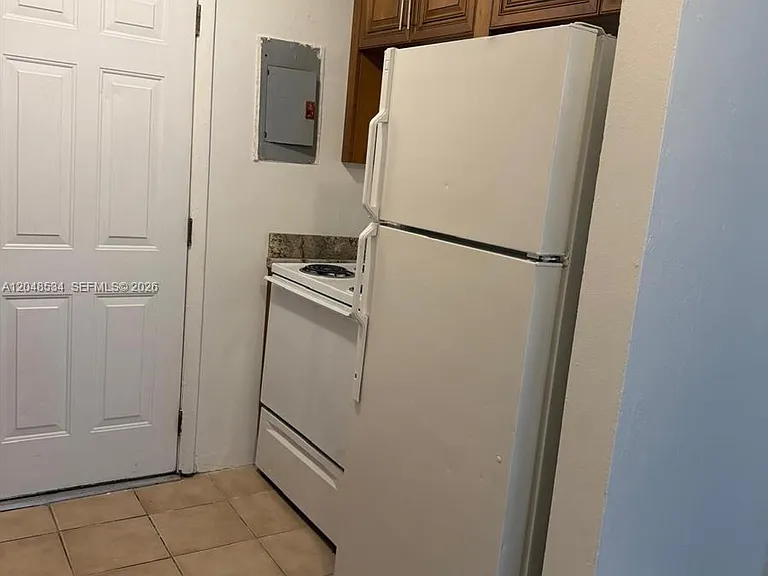 1019 NW 52nd St #A — Photo 5