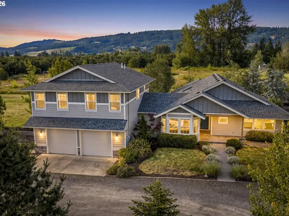 2043 NE Chehalem Dr, Newberg, OR 97132