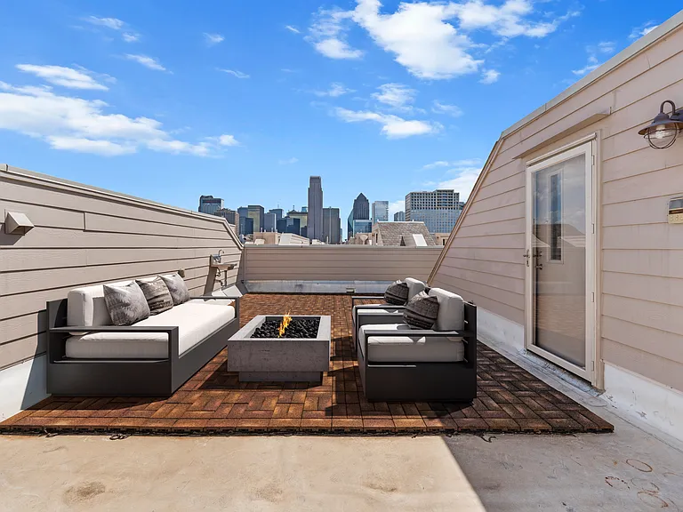 3142 Ross Ave #1 — Photo 37