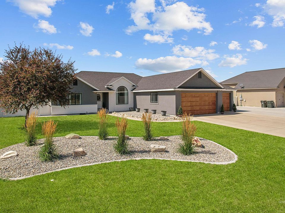 1st image of 78 Pelican Dr