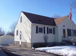 829 2nd St NW, Waseca, MN 56093