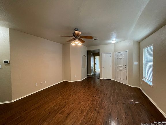 3rd image of 10246 ROSEANGEL LN