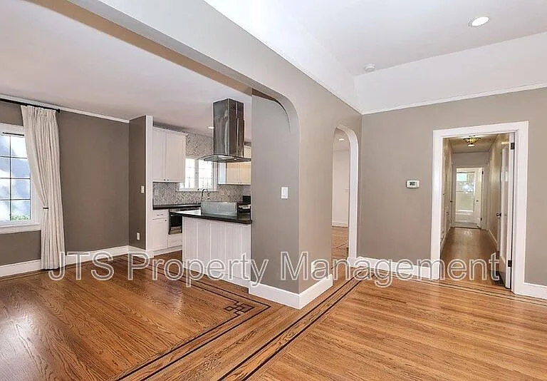 937 Sonoma Way — Photo 18