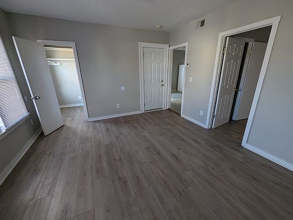 2nd image of 370 Dixwell Ave APT 2