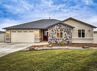 6038 Fallworth Dr, Redding, CA 96003