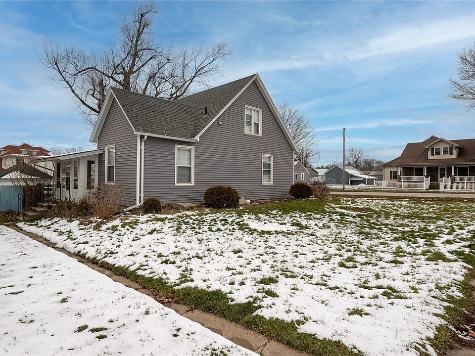 101 Main St, Lowden, IA 52255 Zillow