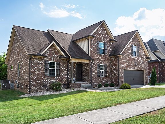 3rd image of 202 Hickory Pointe Dr