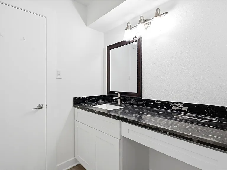 9407 Denbury Way — Photo 37