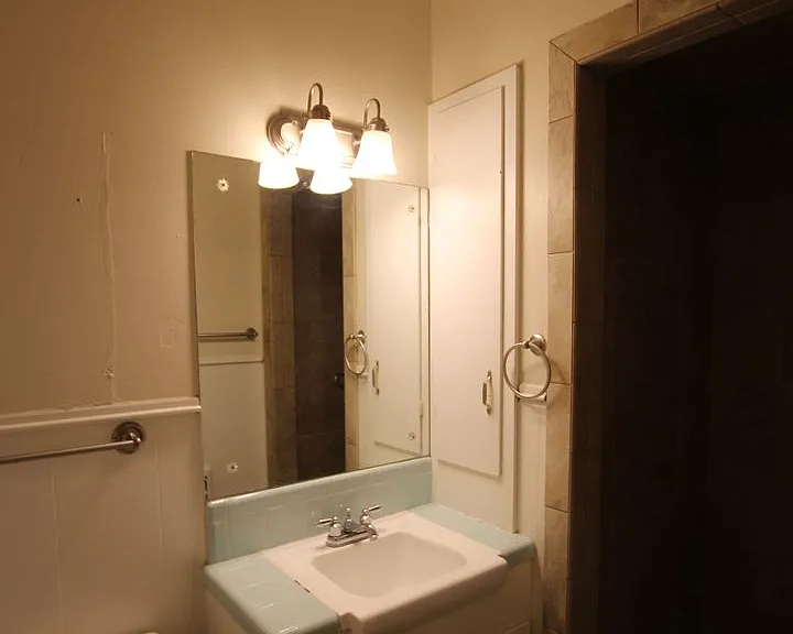 2113 Old Omen Rd — Photo 3