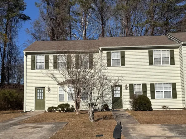 6450 River Park Dr, Riverdale, GA 30274
