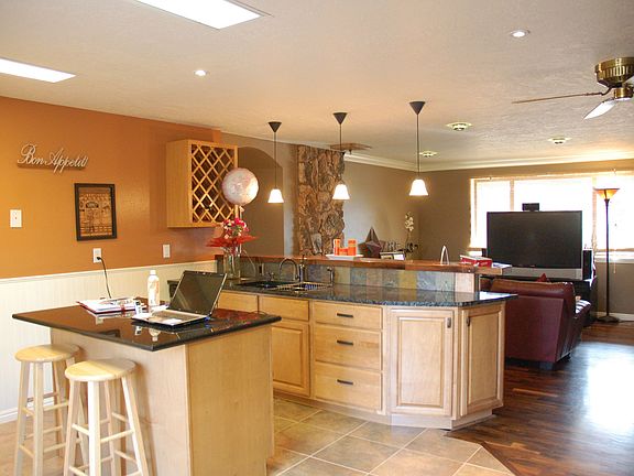 Large open kitchen with granite 3cm slab